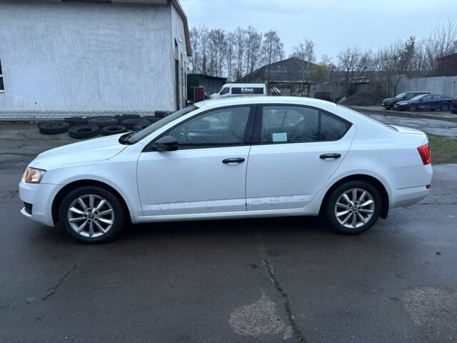 Белый Шкода Октавия, объемом двигателя 1.2 л и пробегом 122 тыс. км за 4300 $, фото 3 на Automoto.ua