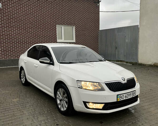 Белый Шкода Октавия, объемом двигателя 1.8 л и пробегом 174 тыс. км за 7999 $, фото 8 на Automoto.ua