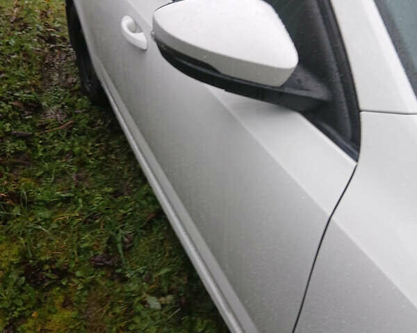 Белый Шкода Октавия, объемом двигателя 1.4 л и пробегом 348 тыс. км за 8700 $, фото 14 на Automoto.ua