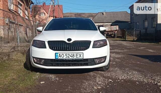 Білий Шкода Октавія, об'ємом двигуна 1.6 л та пробігом 267 тис. км за 8000 $, фото 8 на Automoto.ua