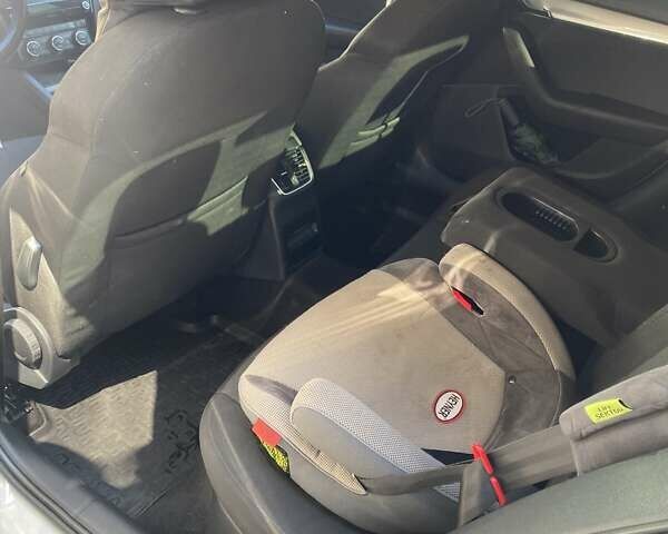 Білий Шкода Октавія, об'ємом двигуна 1.6 л та пробігом 221 тис. км за 11500 $, фото 11 на Automoto.ua
