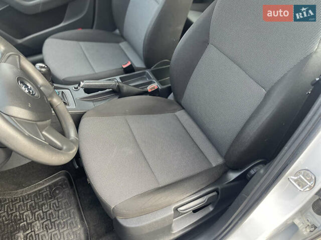 Білий Шкода Октавія, об'ємом двигуна 1.2 л та пробігом 117 тис. км за 8900 $, фото 19 на Automoto.ua