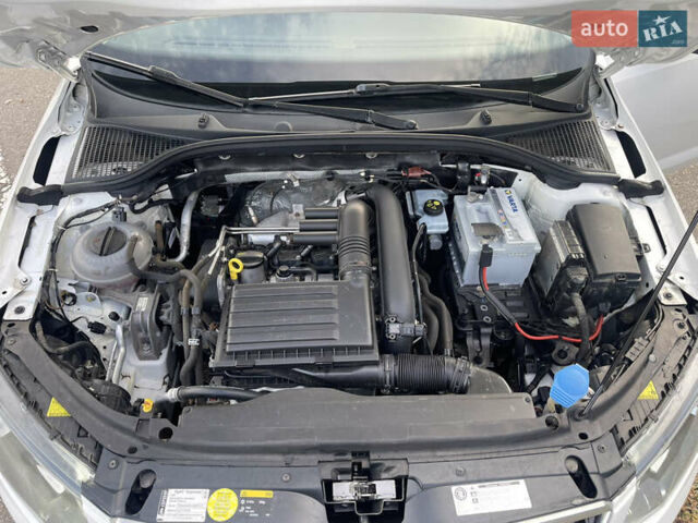 Білий Шкода Октавія, об'ємом двигуна 1.2 л та пробігом 117 тис. км за 8900 $, фото 23 на Automoto.ua