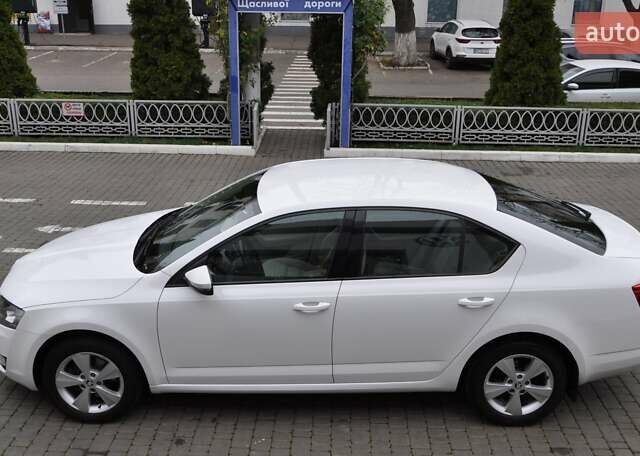 Білий Шкода Октавія, об'ємом двигуна 1.4 л та пробігом 148 тис. км за 9000 $, фото 2 на Automoto.ua