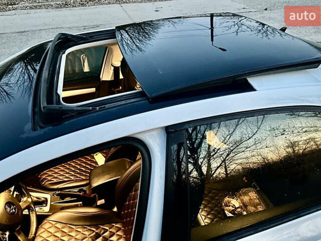 Білий Шкода Октавія, об'ємом двигуна 2 л та пробігом 305 тис. км за 12700 $, фото 8 на Automoto.ua