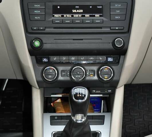 Білий Шкода Октавія, об'ємом двигуна 1.4 л та пробігом 148 тис. км за 9000 $, фото 25 на Automoto.ua