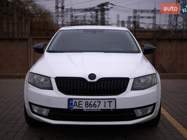 Белый Шкода Октавия, объемом двигателя 1.4 л и пробегом 254 тыс. км за 10500 $, фото 1 на Automoto.ua
