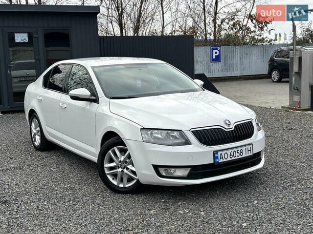 Білий Шкода Октавія, об'ємом двигуна 1.6 л та пробігом 275 тис. км за 8999 $, фото 2 на Automoto.ua