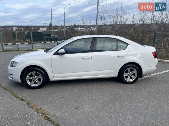 Білий Шкода Октавія, об'ємом двигуна 1.2 л та пробігом 117 тис. км за 8900 $, фото 5 на Automoto.ua