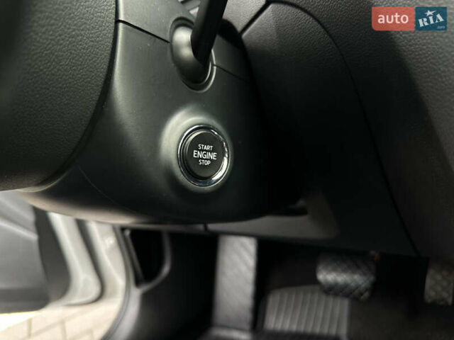 Белый Шкода Октавия, объемом двигателя 1.6 л и пробегом 227 тыс. км за 11800 $, фото 33 на Automoto.ua