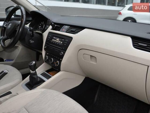 Білий Шкода Октавія, об'ємом двигуна 1.4 л та пробігом 148 тис. км за 9000 $, фото 16 на Automoto.ua