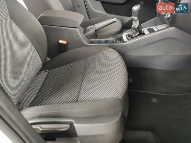 Шкода Октавия 2013 в Полтаве на Automoto.ua Белый Шкода Октавия, объемом двигателя 1.6 л и пробегом 255 тыс. км за 11750 $, фото 70 на Automoto.ua