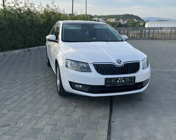 Шкода Октавія 2014 у Хусте на Automoto.ua Білий Шкода Октавія, об'ємом двигуна 1.97 л та пробігом 252 тис. км за 12200 $, фото 13 на Automoto.ua