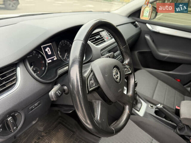 Белый Шкода Октавия, объемом двигателя 1.4 л и пробегом 174 тыс. км за 10200 $, фото 17 на Automoto.ua