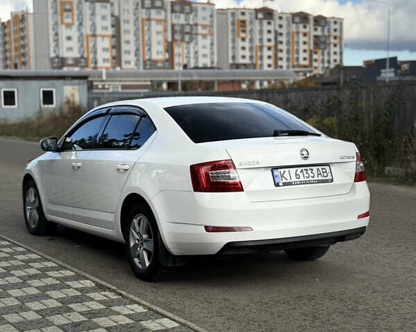 Белый Шкода Октавия, объемом двигателя 1.4 л и пробегом 130 тыс. км за 10000 $, фото 7 на Automoto.ua