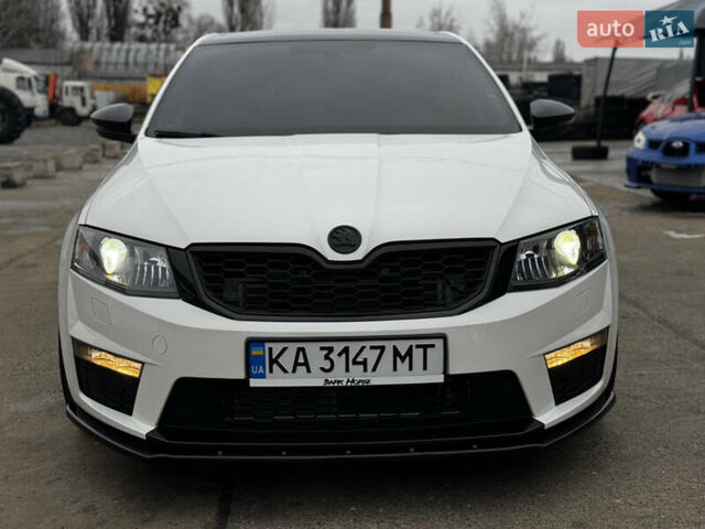 Белый Шкода Октавия, объемом двигателя 2 л и пробегом 85 тыс. км за 27500 $, фото 6 на Automoto.ua