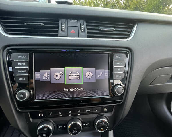 Шкода Октавія 2014 у Хусте на Automoto.ua Білий Шкода Октавія, об'ємом двигуна 1.97 л та пробігом 252 тис. км за 12200 $, фото 40 на Automoto.ua