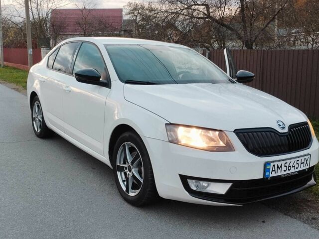 Белый Шкода Октавия, объемом двигателя 1.6 л и пробегом 300 тыс. км за 9700 $, фото 1 на Automoto.ua
