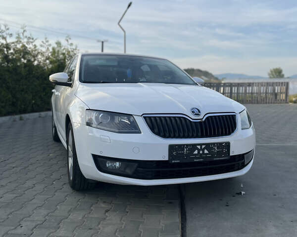 Шкода Октавія 2014 у Хусте на Automoto.ua Білий Шкода Октавія, об'ємом двигуна 1.97 л та пробігом 252 тис. км за 12200 $, фото 9 на Automoto.ua