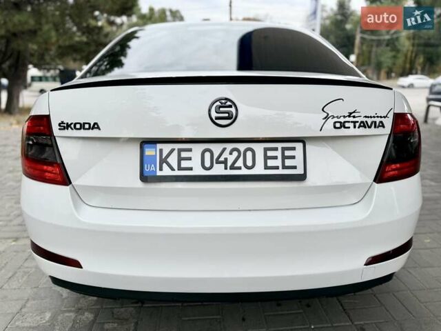 Белый Шкода Октавия, объемом двигателя 1.2 л и пробегом 179 тыс. км за 8800 $, фото 27 на Automoto.ua