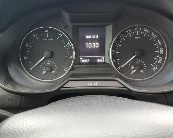 Белый Шкода Октавия, объемом двигателя 1.8 л и пробегом 130 тыс. км за 10599 $, фото 6 на Automoto.ua