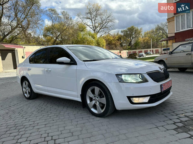 Шкода Октавия 2014 в Каменце-Подольском на Automoto.ua Белый Шкода Октавия, объемом двигателя 1.6 л и пробегом 180 тыс. км за 10800 $, фото 3 на Automoto.ua