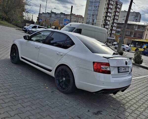 Шкода Октавия 2014 в Хмельницком на Automoto.ua Белый Шкода Октавия, объемом двигателя 1.2 л и пробегом 262 тыс. км за 9200 $, фото 11 на Automoto.ua