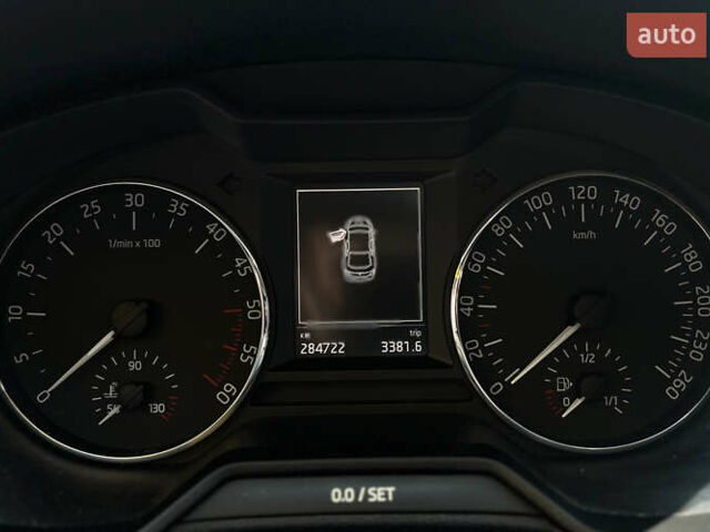 Белый Шкода Октавия, объемом двигателя 1.6 л и пробегом 284 тыс. км за 11990 $, фото 22 на Automoto.ua