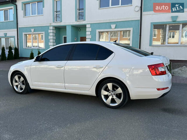 Белый Шкода Октавия, объемом двигателя 1.6 л и пробегом 183 тыс. км за 10300 $, фото 1 на Automoto.ua