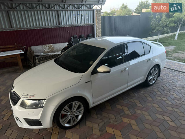 Белый Шкода Октавия, объемом двигателя 1.97 л и пробегом 210 тыс. км за 18500 $, фото 15 на Automoto.ua