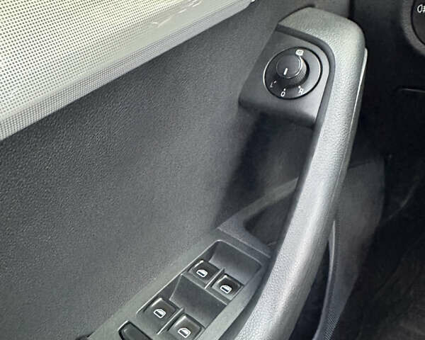 Белый Шкода Октавия, объемом двигателя 1.2 л и пробегом 152 тыс. км за 10800 $, фото 13 на Automoto.ua