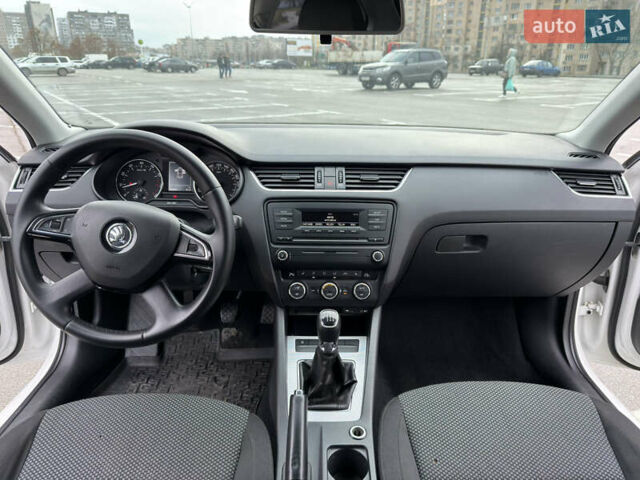 Білий Шкода Октавія, об'ємом двигуна 1.4 л та пробігом 194 тис. км за 8800 $, фото 19 на Automoto.ua