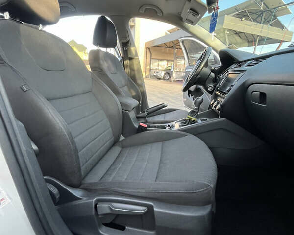 Шкода Октавія 2014 у Хусте на Automoto.ua Білий Шкода Октавія, об'ємом двигуна 1.97 л та пробігом 252 тис. км за 12200 $, фото 62 на Automoto.ua