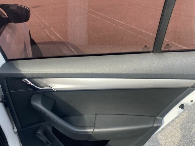 Белый Шкода Октавия, объемом двигателя 1.6 л и пробегом 275 тыс. км за 9500 $, фото 14 на Automoto.ua