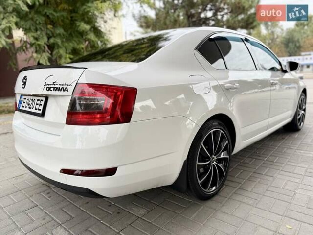 Белый Шкода Октавия, объемом двигателя 1.2 л и пробегом 179 тыс. км за 8800 $, фото 28 на Automoto.ua