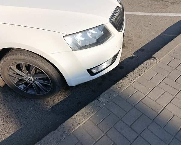 Белый Шкода Октавия, объемом двигателя 1.4 л и пробегом 122 тыс. км за 12300 $, фото 6 на Automoto.ua