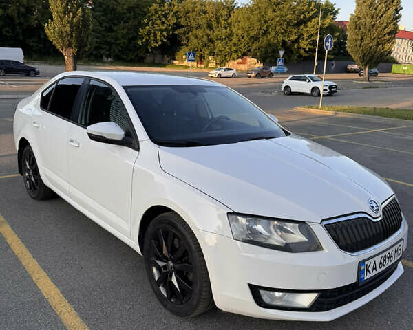 Шкода Октавия 2014 в Киеве на Automoto.ua Белый Шкода Октавия, объемом двигателя 1.8 л и пробегом 279 тыс. км за 9900 $, фото 2 на Automoto.ua