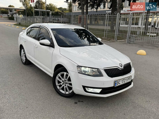 Белый Шкода Октавия, объемом двигателя 1.6 л и пробегом 280 тыс. км за 9500 $, фото 6 на Automoto.ua
