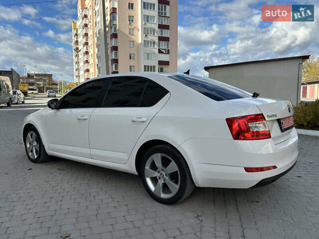 Шкода Октавия 2014 в Каменце-Подольском на Automoto.ua Белый Шкода Октавия, объемом двигателя 1.6 л и пробегом 180 тыс. км за 10800 $, фото 15 на Automoto.ua