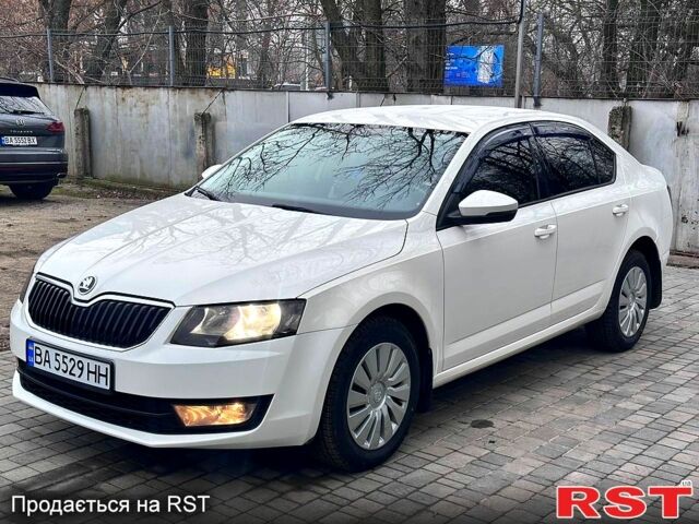 Шкода Октавия 2014 в Кропивницком (Кировограде) на Automoto.ua Белый Шкода Октавия, объемом двигателя 1.8 л и пробегом 97 тыс. км за 11500 $, фото 4 на Automoto.ua
