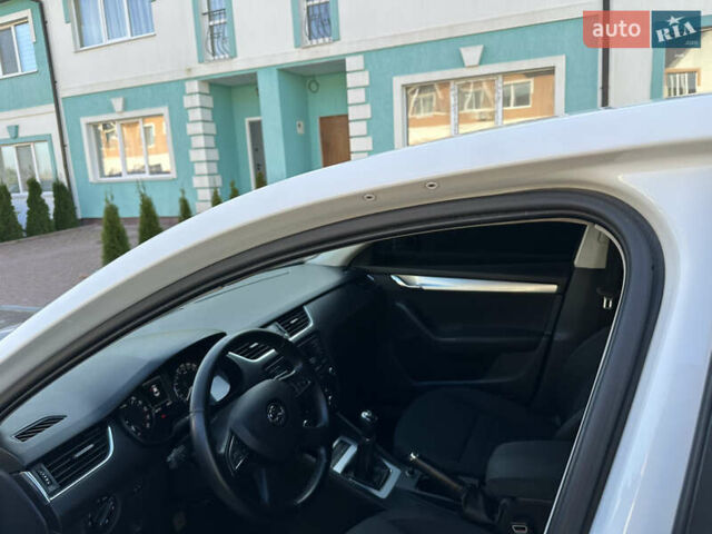 Белый Шкода Октавия, объемом двигателя 1.6 л и пробегом 183 тыс. км за 10300 $, фото 23 на Automoto.ua
