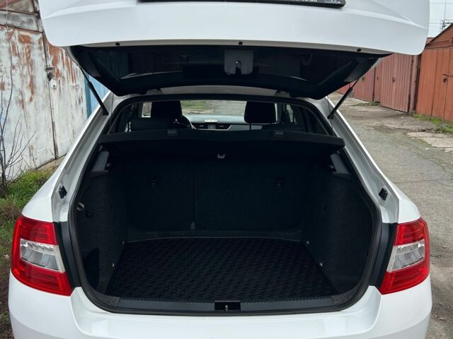 Белый Шкода Октавия, объемом двигателя 1.4 л и пробегом 230 тыс. км за 11000 $, фото 14 на Automoto.ua