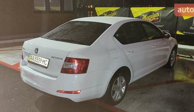 Білий Шкода Октавія, об'ємом двигуна 1.4 л та пробігом 132 тис. км за 11800 $, фото 4 на Automoto.ua