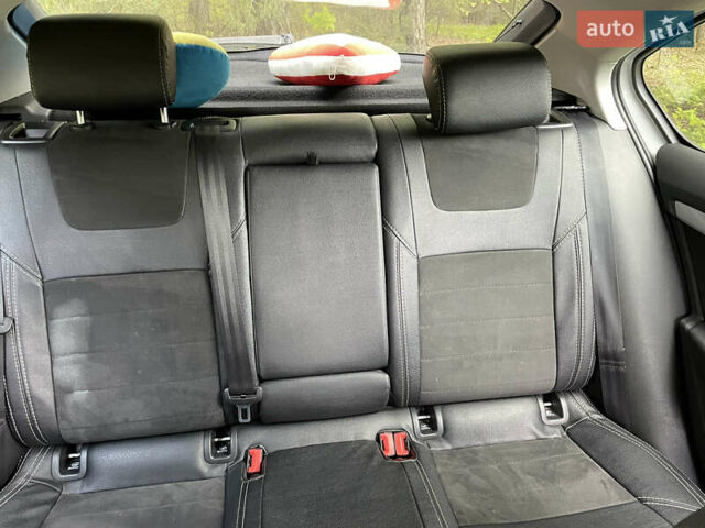 Белый Шкода Октавия, объемом двигателя 1.8 л и пробегом 287 тыс. км за 8500 $, фото 14 на Automoto.ua