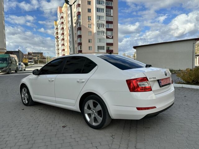 Білий Шкода Октавія, об'ємом двигуна 1.6 л та пробігом 180 тис. км за 10700 $, фото 4 на Automoto.ua