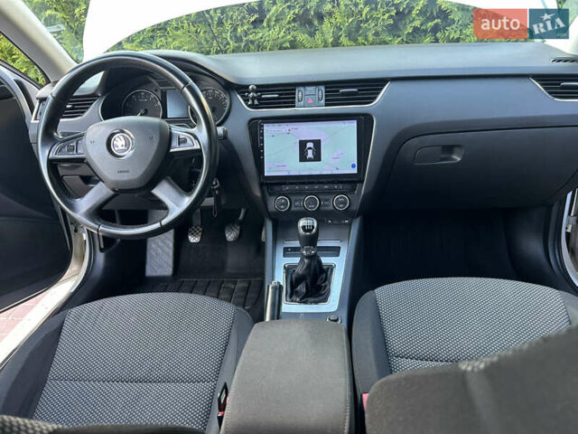 Білий Шкода Октавія, об'ємом двигуна 1.4 л та пробігом 153 тис. км за 11400 $, фото 21 на Automoto.ua