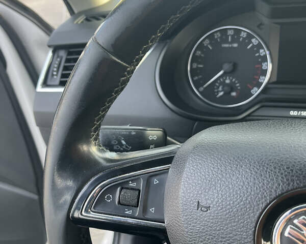 Шкода Октавія 2014 у Хусте на Automoto.ua Білий Шкода Октавія, об'ємом двигуна 1.97 л та пробігом 252 тис. км за 12200 $, фото 47 на Automoto.ua
