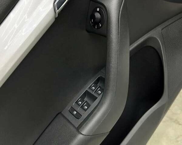 Белый Шкода Октавия, объемом двигателя 1.4 л и пробегом 127 тыс. км за 12500 $, фото 8 на Automoto.ua