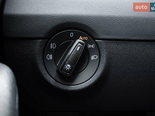 Білий Шкода Октавія, об'ємом двигуна 1.97 л та пробігом 182 тис. км за 15700 $, фото 30 на Automoto.ua
