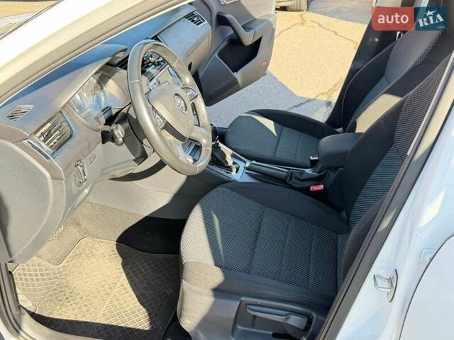 Белый Шкода Октавия, объемом двигателя 1.4 л и пробегом 107 тыс. км за 11800 $, фото 11 на Automoto.ua